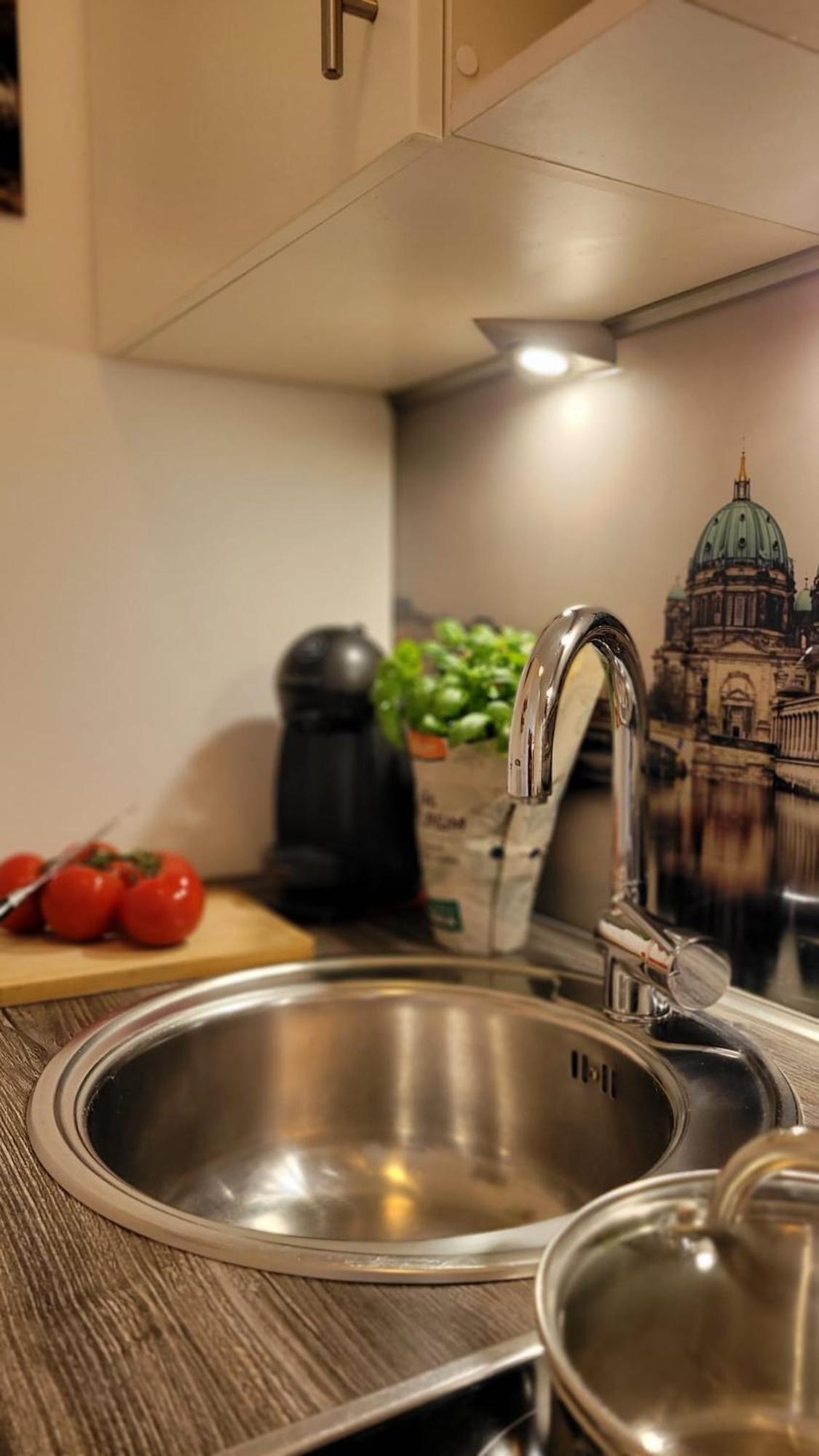Berlin-Oase - Schnuckelige Ferienwohnung An Der Grenze Zu Berlin 舍讷费尔德 外观 照片